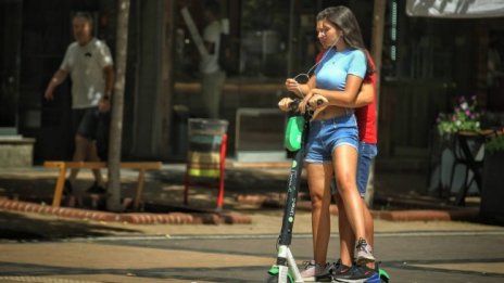 Децата на България на трето място в ЕС по бедност и социално изключване