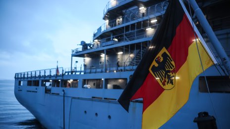 На мъжете в Германия под 45 г. им трябва одобрение от властите за по-дълъг престой в чужбина