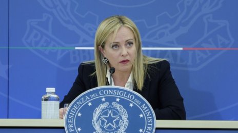 Италия отпуска милиарди за справянето с високите сметки