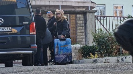 Иванчева вече е в затвора в Сливен: Пратете целувки на малкия ми син
