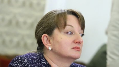 Сачева: Говоренето за бюджета показва, че партиите се готвят за избори