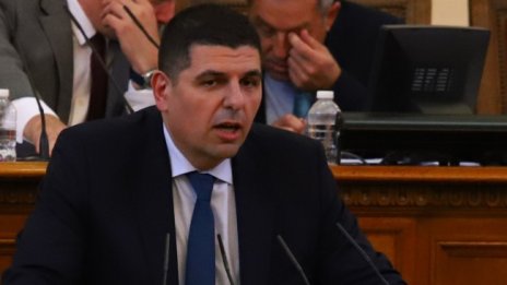 Протест пред НС срещу хартиената бюлетина