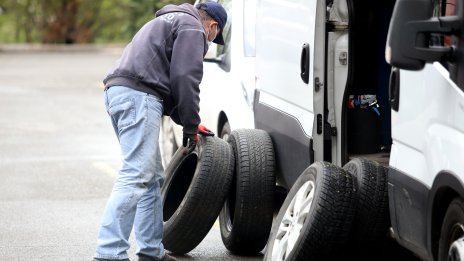Започва акция "Зима", стягайте колите