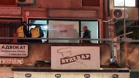 Още се издирват нападателите на българския клуб в Охрид