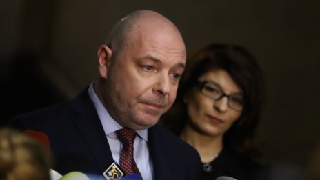 Габровски започва преговори с партиите за съставяне на правителство