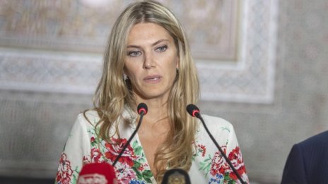 Защитата на Ева Кайли поиска да я освободят с електронна гривна