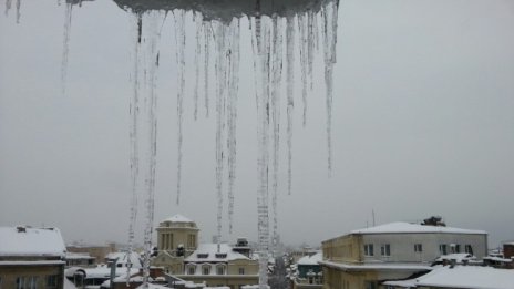 Ледена висулка прати в болница шефа на руската ГЗ 