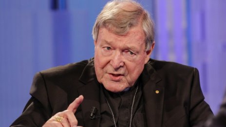 Почина скандалният австралийския кардинал Джордж Пел