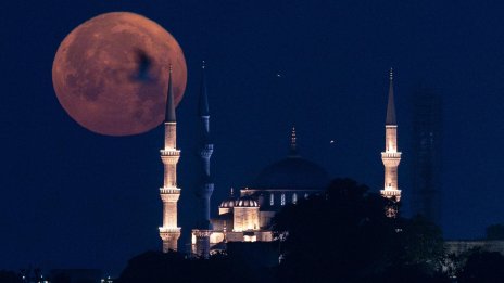 Турция ще достигне Луната през 2027 г. със собствен ракетен двигател