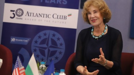 Поптодорова: "Магнитски" не може да бъде направен без обстойна проверка