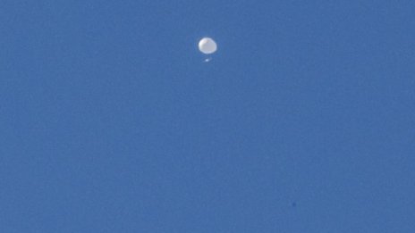 Неидентифициран балон прелетя и над Румъния