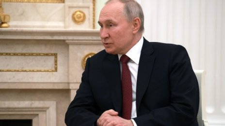 Колекцията от часовници на Путин струва няколко пъти на официалната му заплата