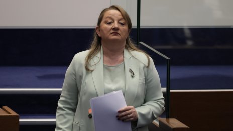 Появи се списък с журналисти за "отстраняване", Сачева се възмути 