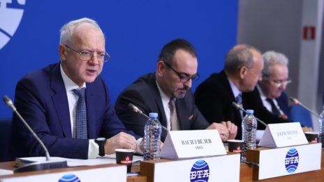 Нужно е да има правителство и бюджет