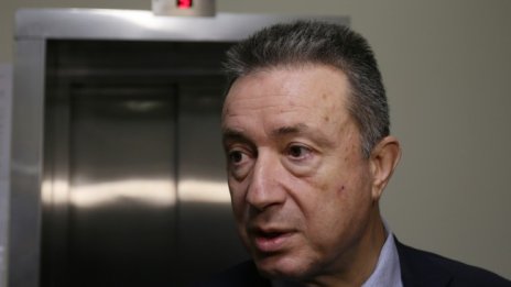 Стоилов: Парламентът е като футбола