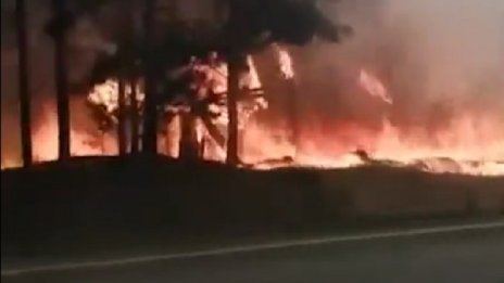 Складове с барут горят в Русия 
