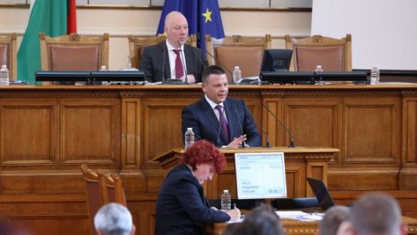 Янков: България стои финансово стабилно