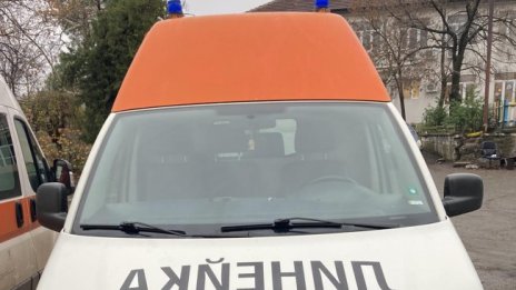 15-годишната Даная даде живот на двама