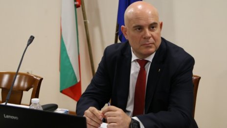 Гешев за исканата му оставка: Не коментирам