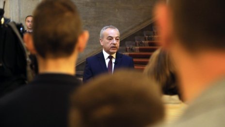 Донев за възможността за кабинет: Не се наблюдава напредък 