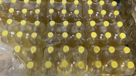 Само за 2 седмици: Перничанин отмъкна 165 бутилки олио от хипермаркет