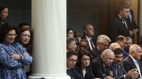 Гърция разпусна парламента в страната