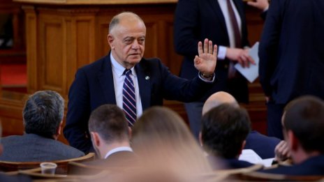 Атанасов: Борисов едва ли ще заложи прaвителство за имунитет