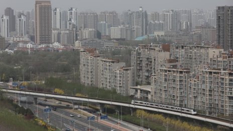Евакуираха близо 4000 души заради земни срутвания в Китай