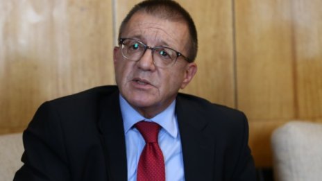 Два интереса зад взрива в оръжейния склад?