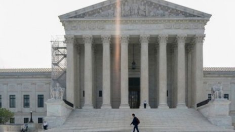 Върховният съд блокира плана на Байдън за студентските кредити