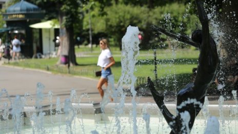 В неделя остава горещо, по морето &ndash; приятно и прохладно