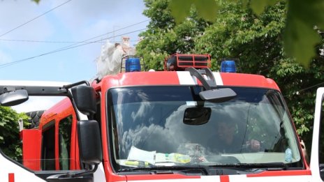 Пожар в района на авиобаза Крумово