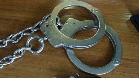 Оставиха в ареста спасителя, пребил французин на плажа