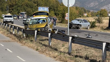 Мъж на 43 години загина в катастрофа на пътя между Казанлък и Крън