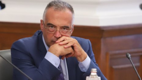 Кутев: Радев няма време за партия