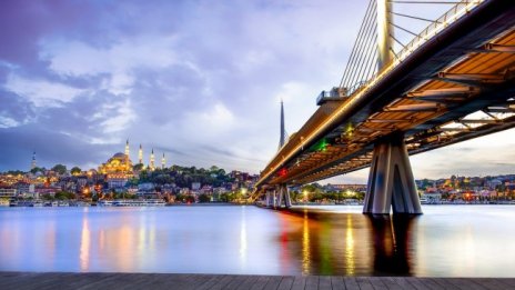 600 000 жилища в риск от стурване в Истанбул при евентуално земетресение 
