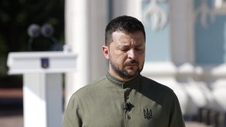 Зеленски предпочита политическо решение за Крим