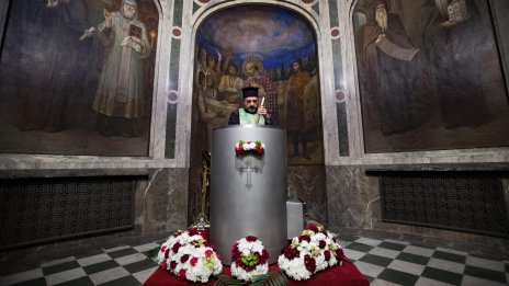На Велики понеделник започна деветото варене на миро в историята на БПЦ