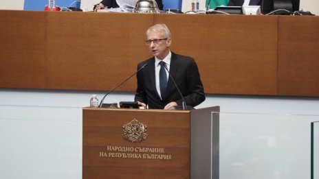Дали е стабилна сглобката зависело от дискусията в парламента 