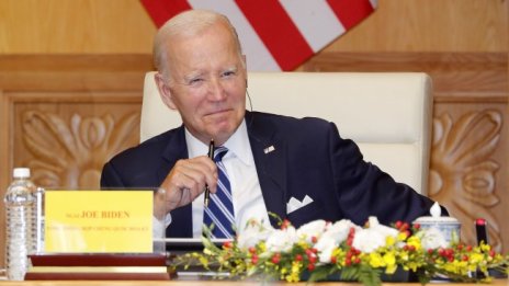 Джо Байдън отново объркан: Аз само следвам заповеди 