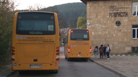 Проверяват училищните автобуси преди 15 септември