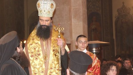 Видинският митрополит е огорчен от експулсирането на руски духовници 