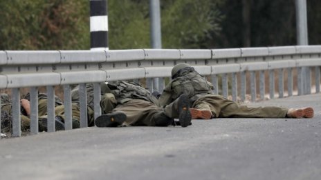 Ивицата Газа е под пълна обасада, без ток и храна 