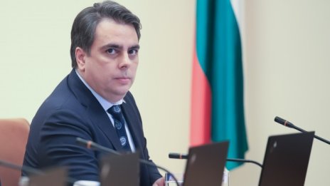 Окончателно: Асен Василев няма право да гласува 