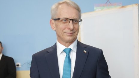 Денков: Вътрешният министър тръгна в правилната посока