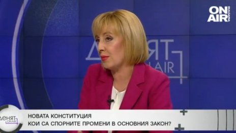 Мая Манолова: Сглобката се страхува от президента Радев