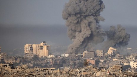 Боевете в Газа спират за Рамазан