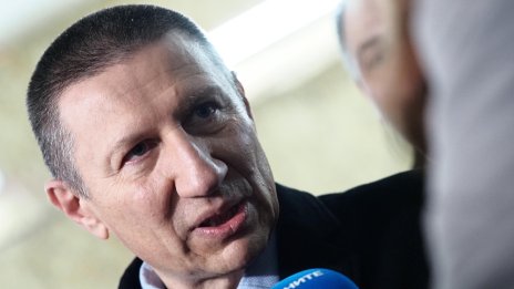 Конституционният съд ще обсъди казуса "Сарафов"