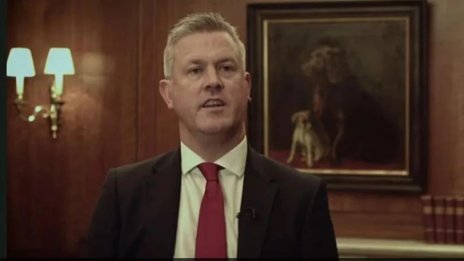 Осъдиха британски топ банкер, редовно пътувал във влака без билетг