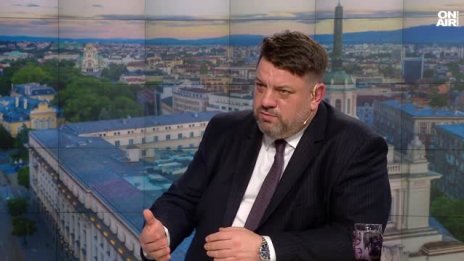 Животът на това правителство е гарантиран за много дълъг период